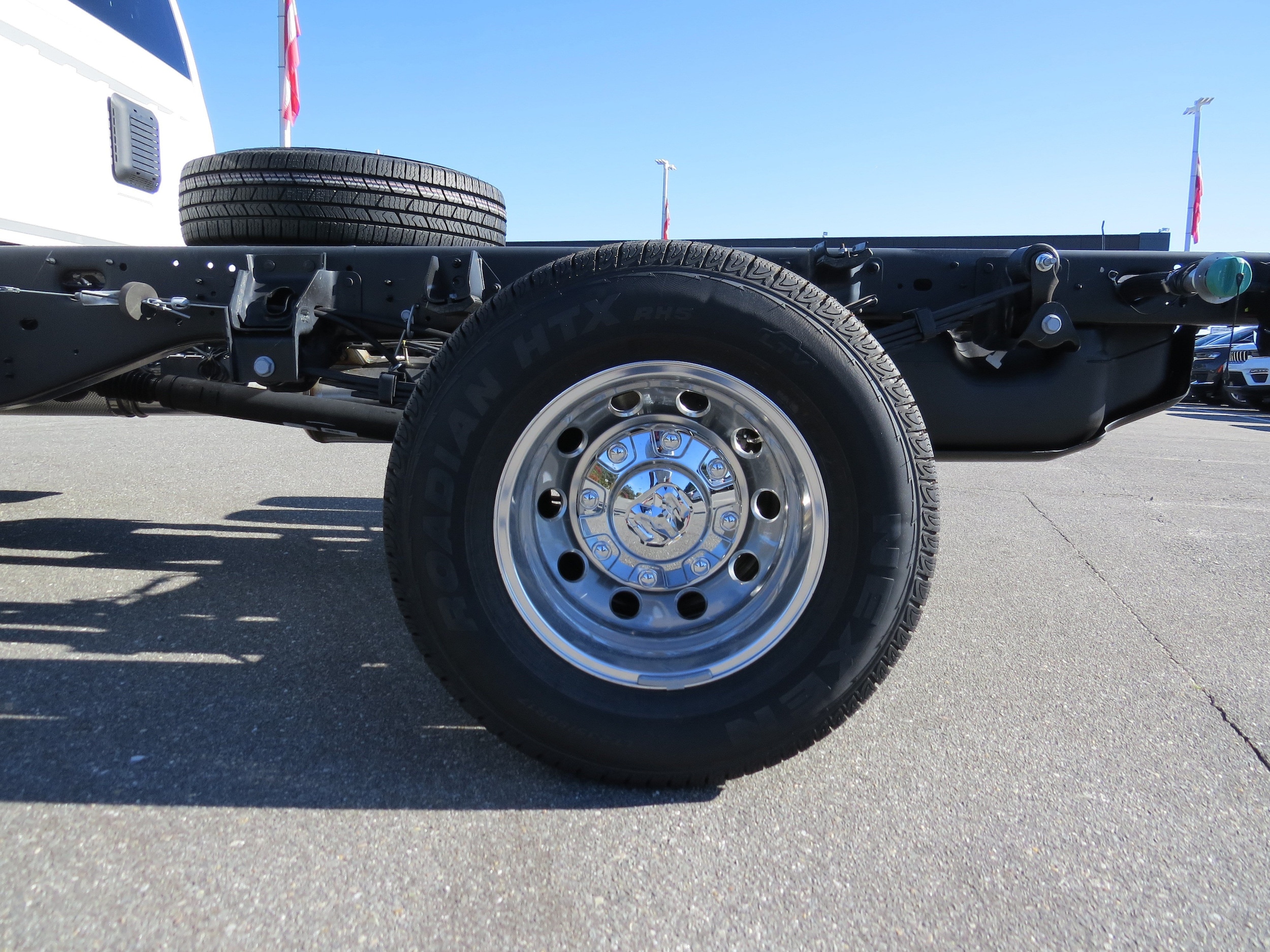 2026 RAM 3500 Chassis Tradesman - Photo 15