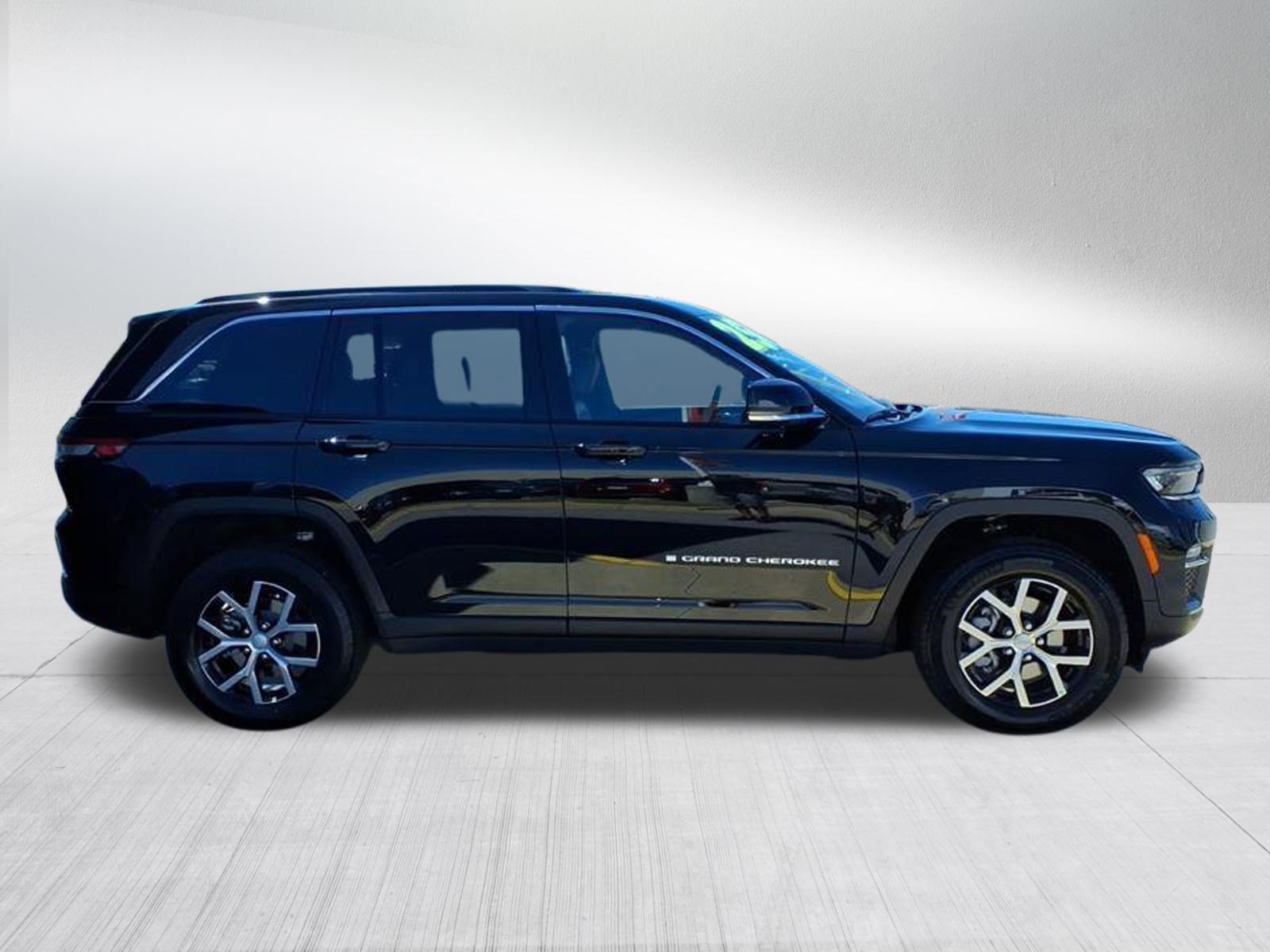 Used 2025 Jeep Grand Cherokee Limited SUV