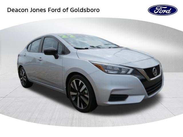 2022 Nissan Versa Sedan SR