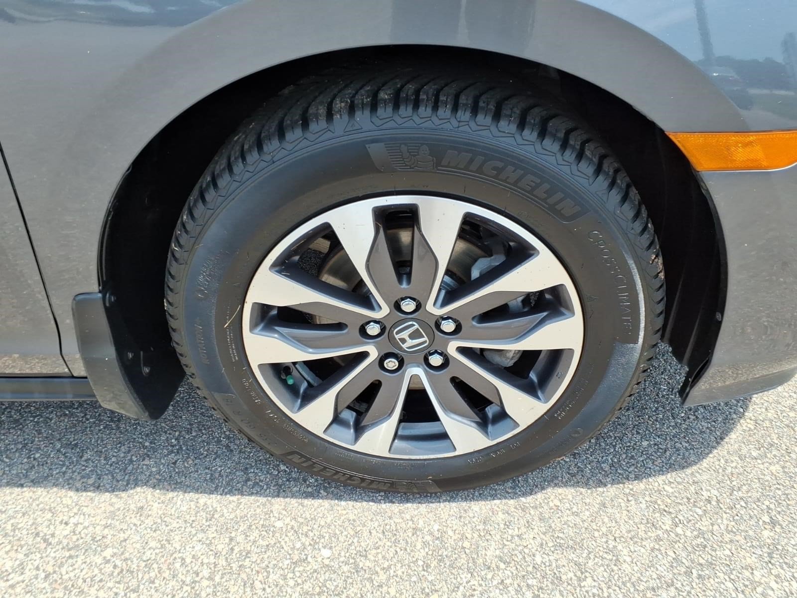 2023 Honda Odyssey EX-L - Photo 10
