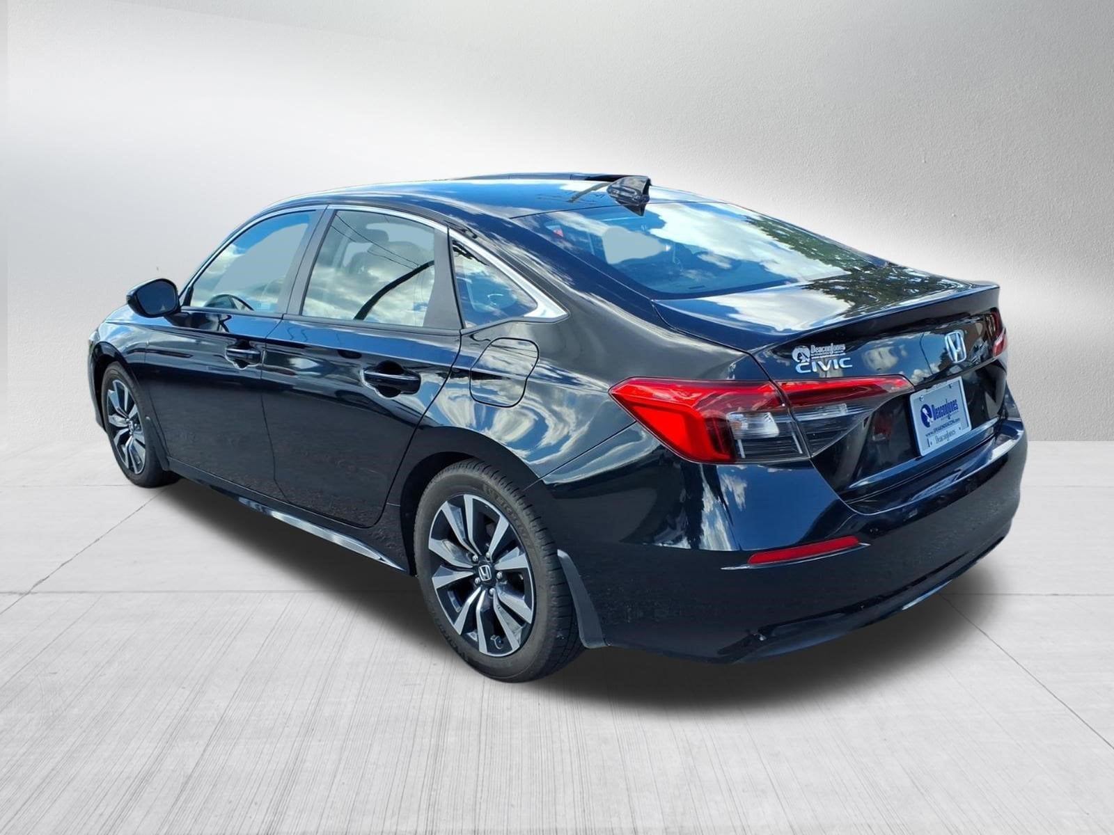 2023 Honda Civic EX - Photo 6