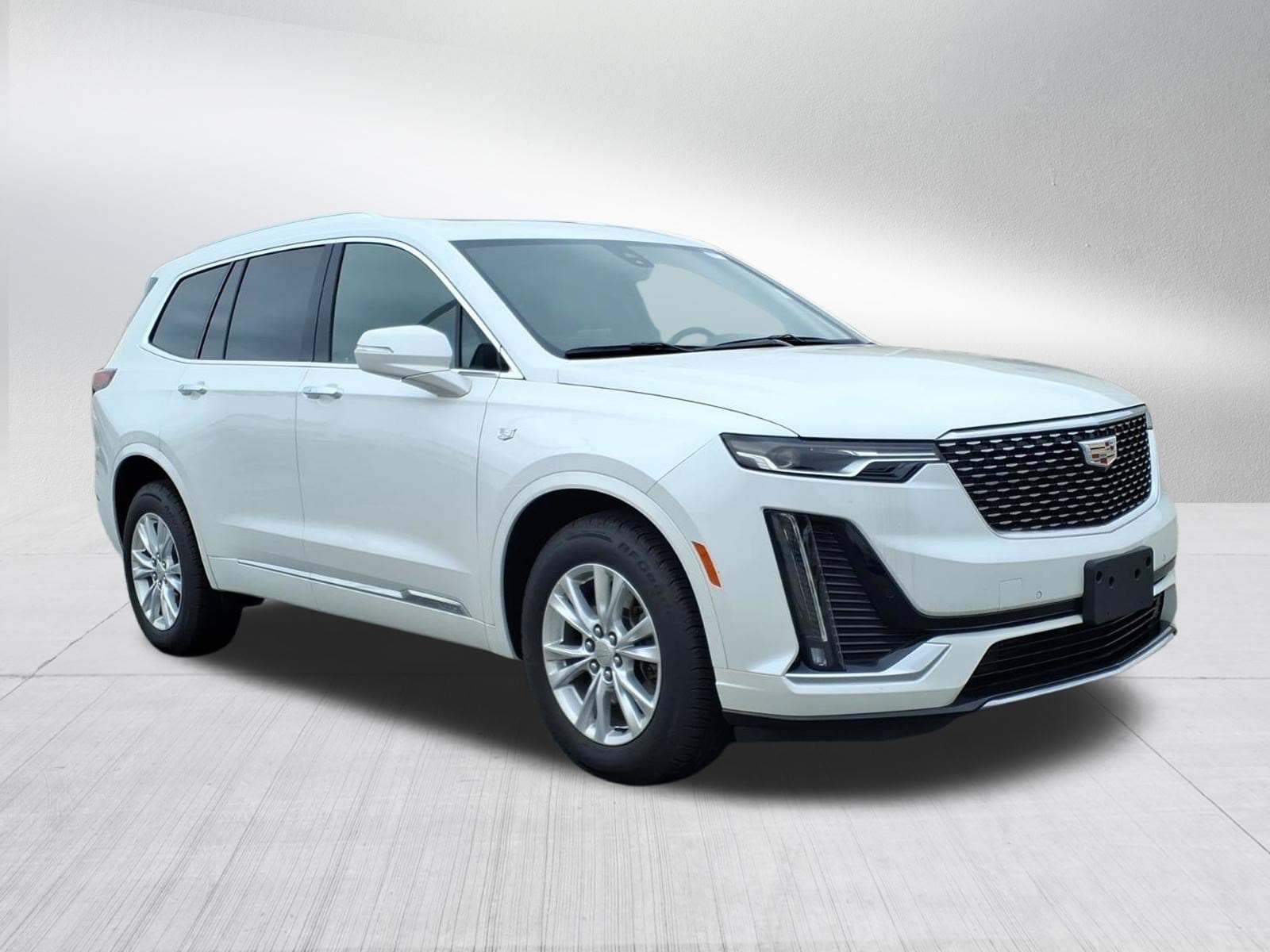 2023 Cadillac XT6 Luxury - Photo 2