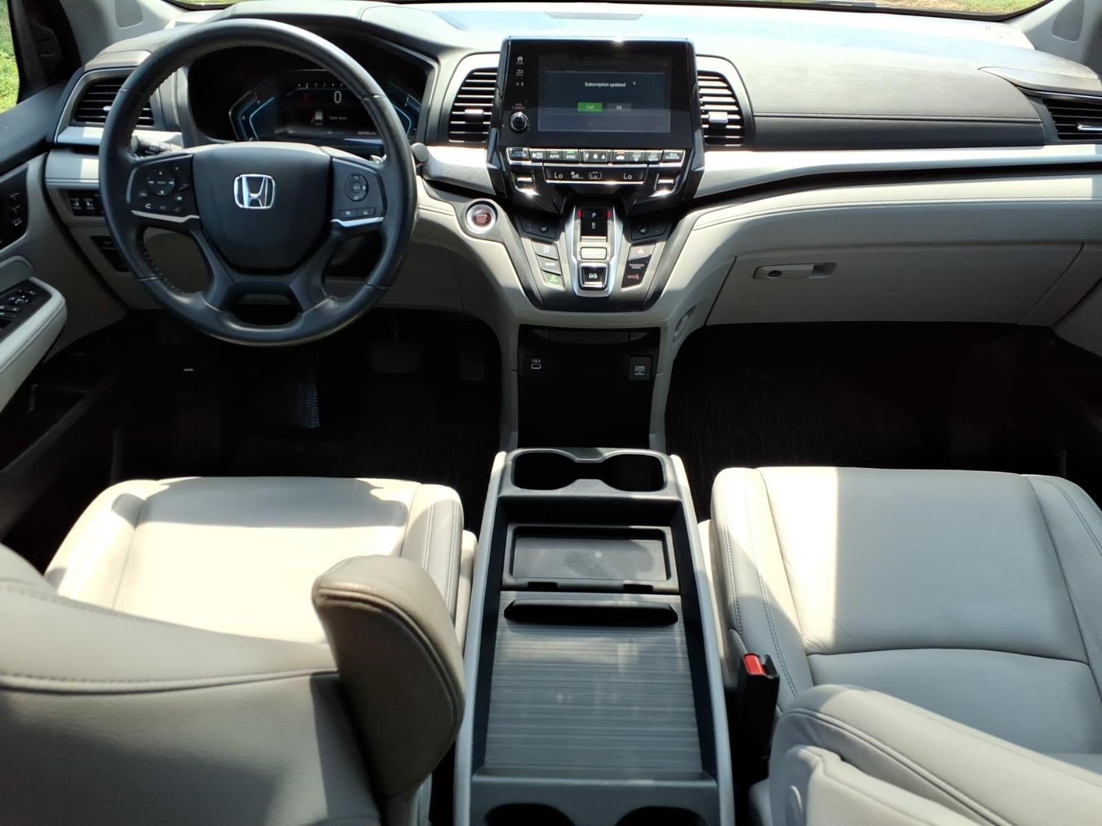 2023 Honda Odyssey EX-L - Photo 14