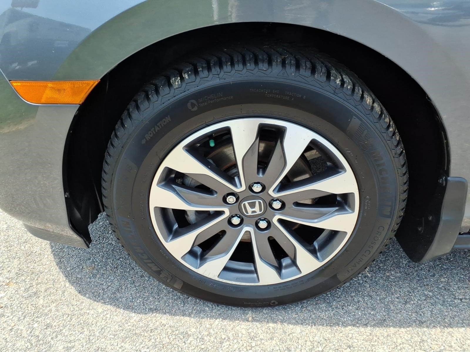 2023 Honda Odyssey EX-L - Photo 13