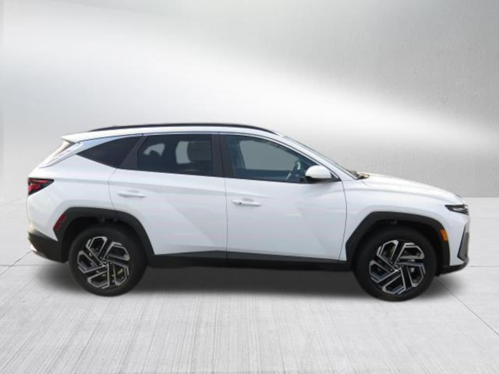 New 2026 Hyundai Tucson SEL Plus FWD SUV