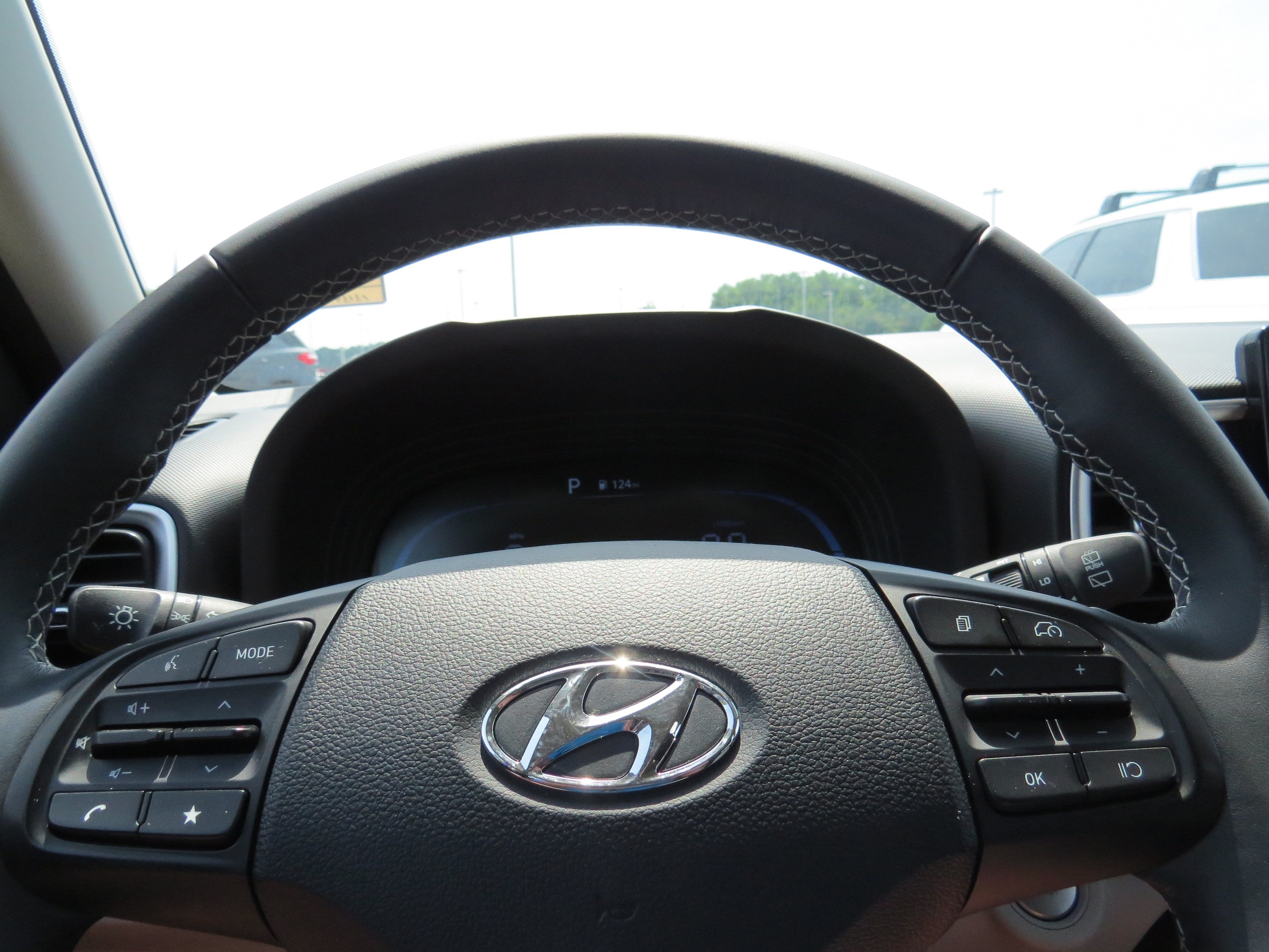 2024 Hyundai Venue SEL - Photo 19
