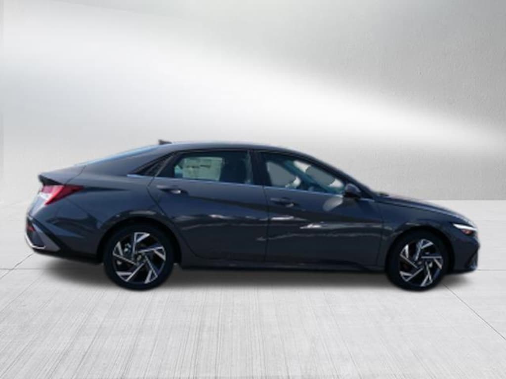 New 2026 Hyundai Elantra Limited Sedan