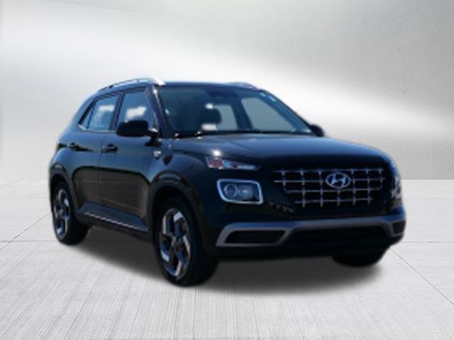 2024 Hyundai Venue SEL - Photo 9
