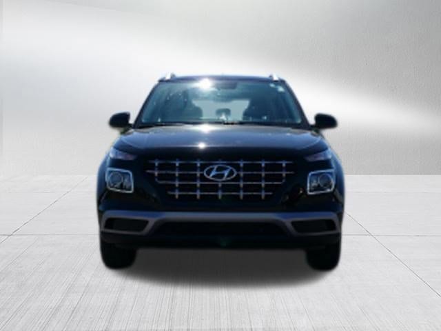 2024 Hyundai Venue SEL - Photo 8