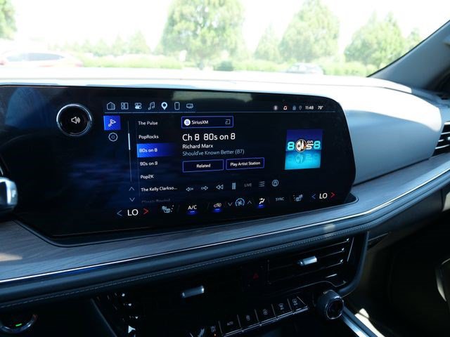 2025 Chevrolet Suburban LT - Photo 23