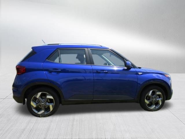 2024 Hyundai Venue SEL - Photo 8