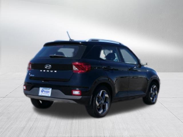 2024 Hyundai Venue SEL - Photo 3