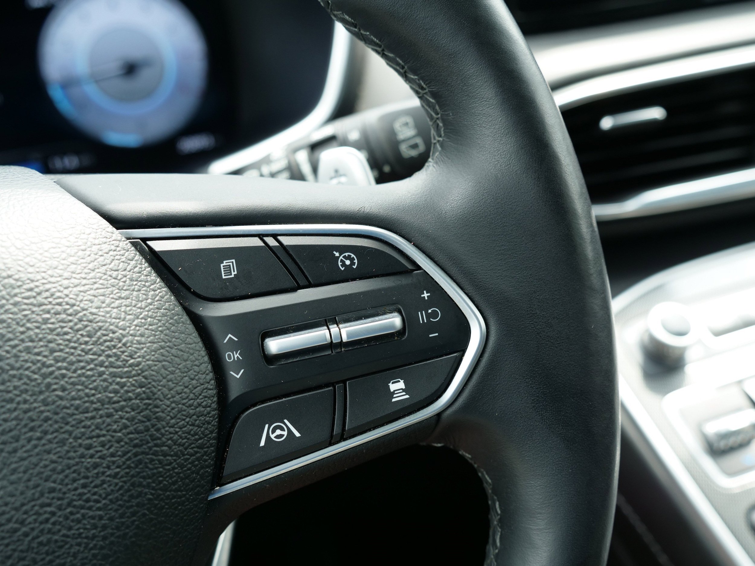 2023 Hyundai Santa Fe Limited - Photo 20