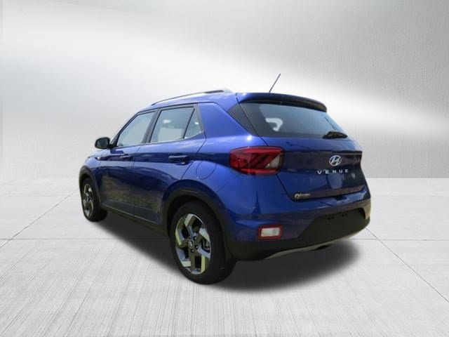 2024 Hyundai Venue SEL - Photo 6