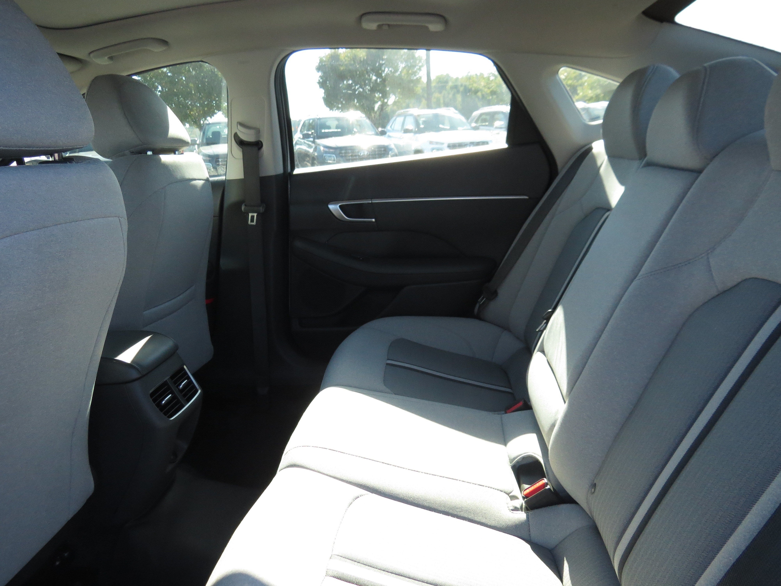 2021 Hyundai Sonata SEL - Photo 12
