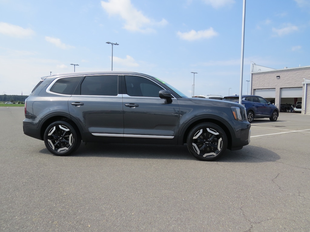 Used 2023 Kia Telluride EX SUV