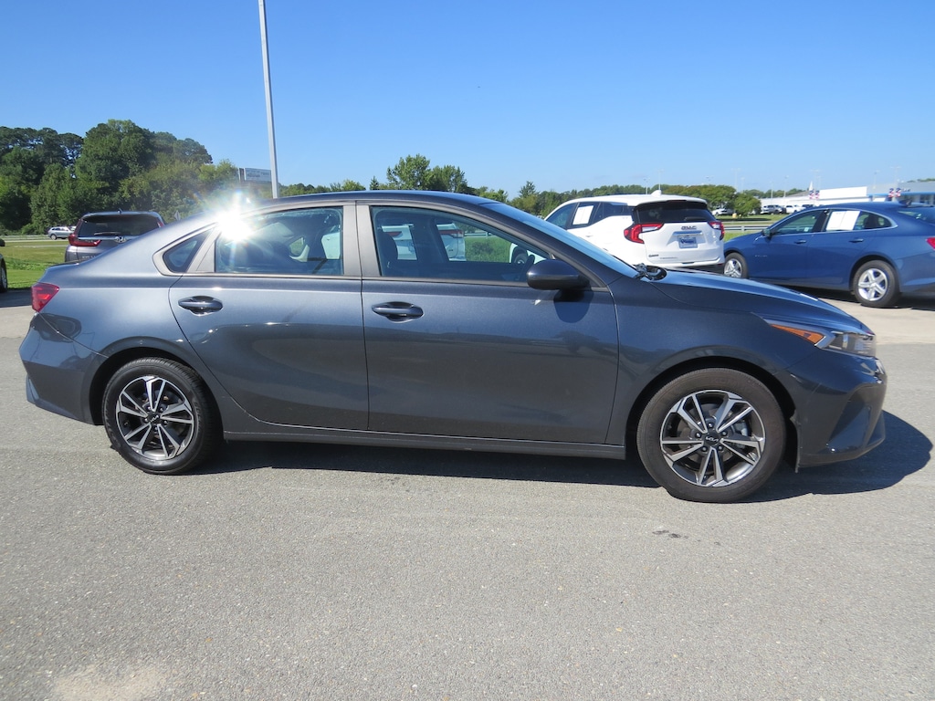 Used 2024 Kia Forte LXS Sedan
