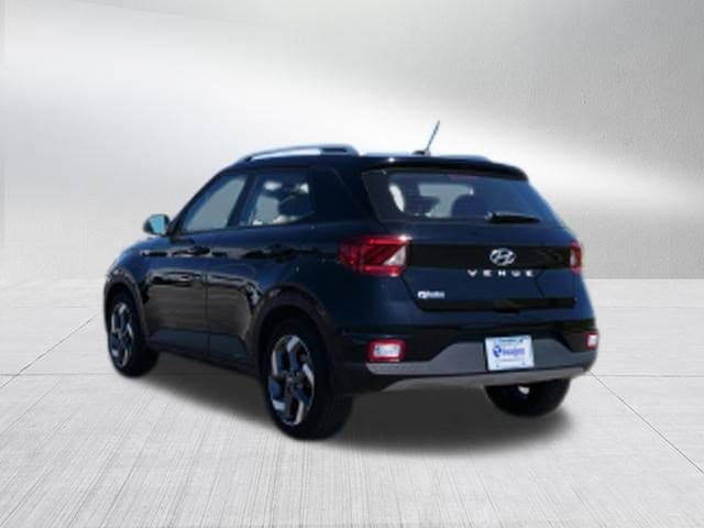 2024 Hyundai Venue SEL - Photo 5
