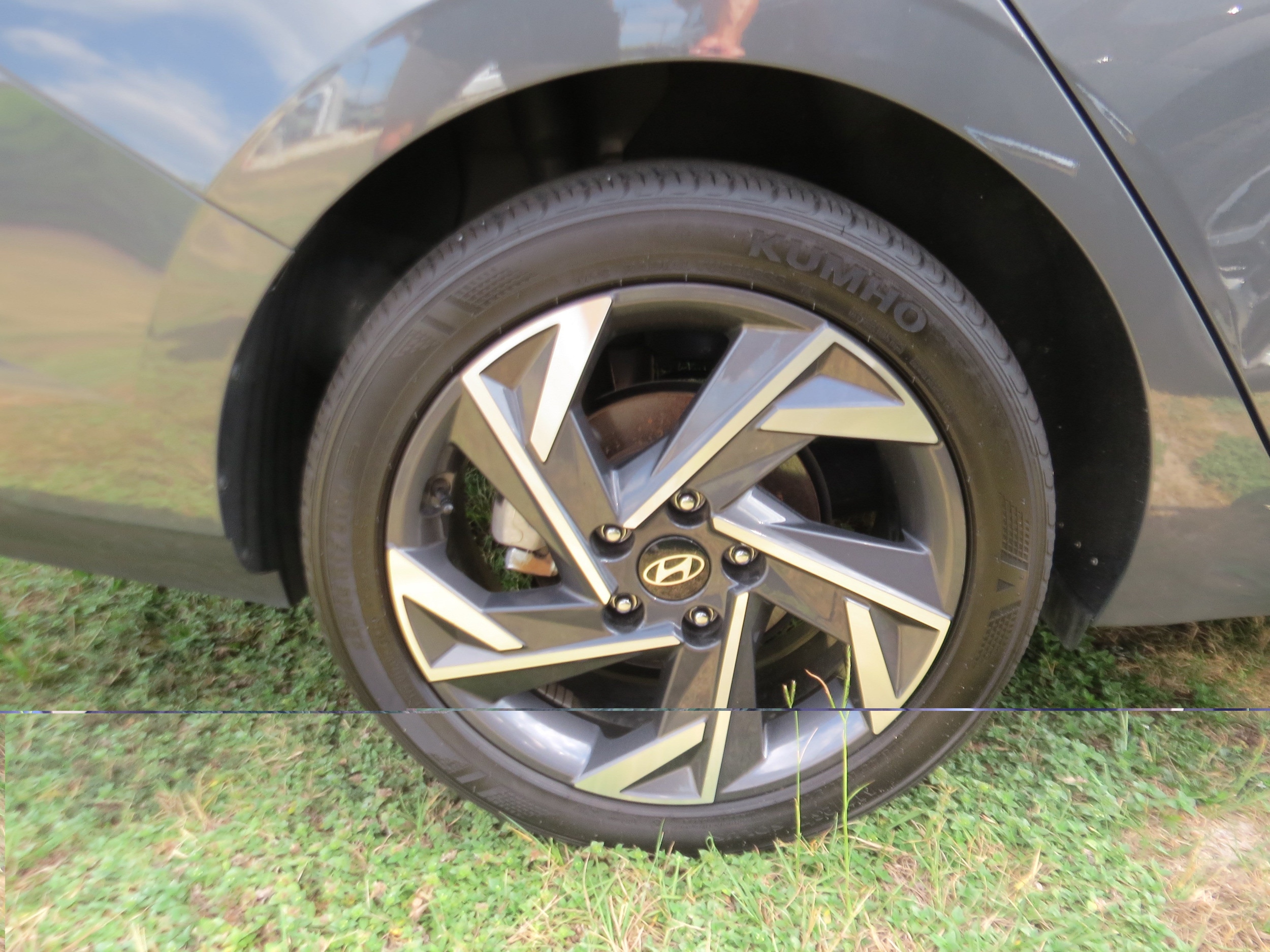 2025 Hyundai Elantra SEL - Photo 8