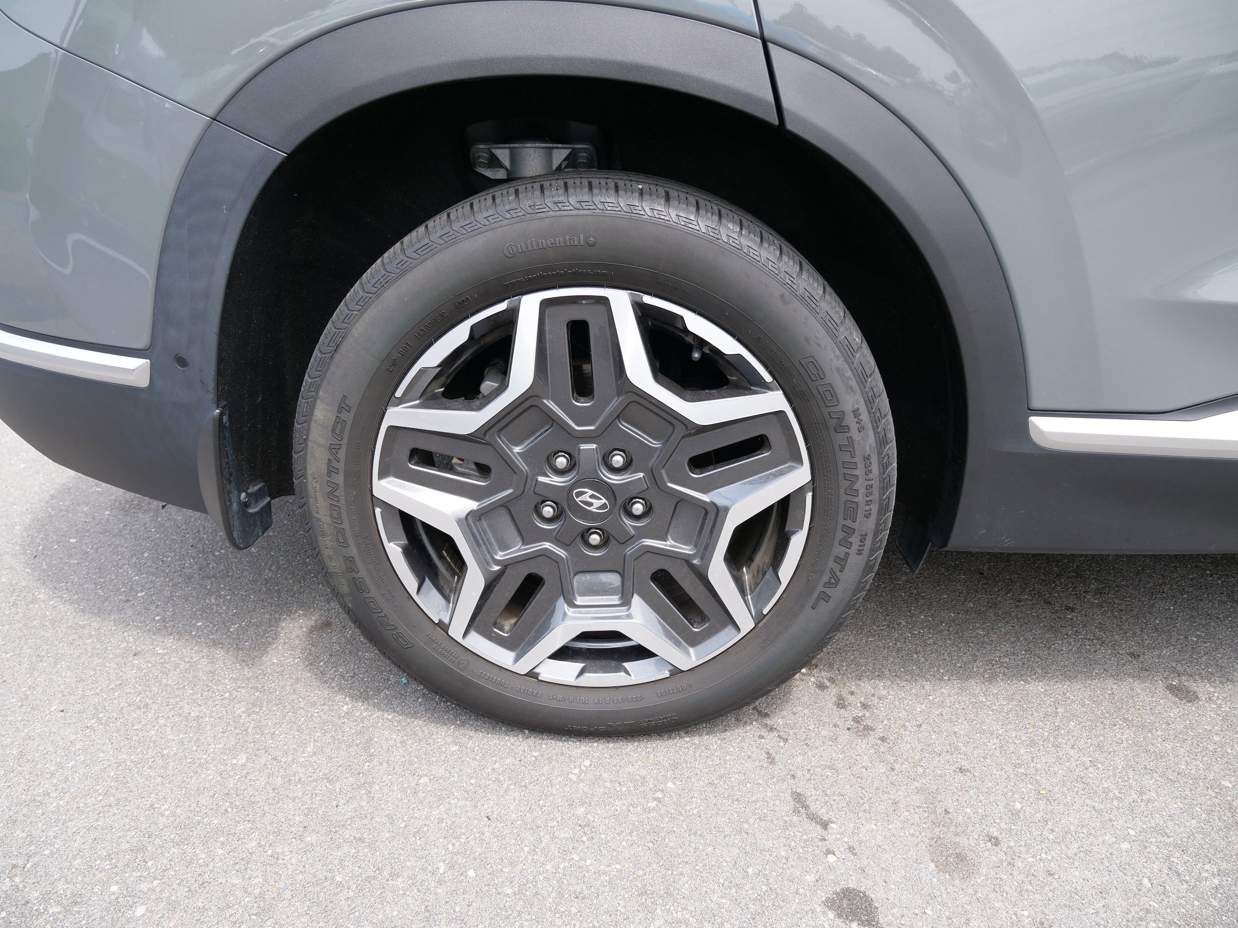 2023 Hyundai Santa Fe Limited - Photo 11