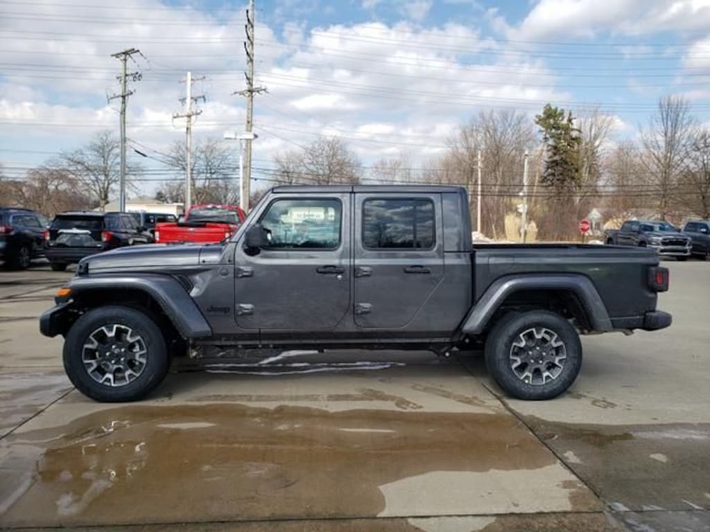 New 2026 Jeep Gladiator Truck