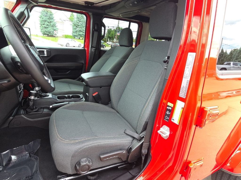 Certified 2025 Jeep Wrangler Sahara 4xe SUV