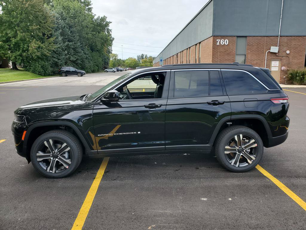 New 2027 Jeep Grand Cherokee
