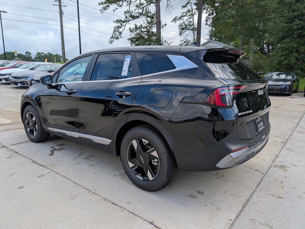 New 2026 Kia Sportage LX SUV