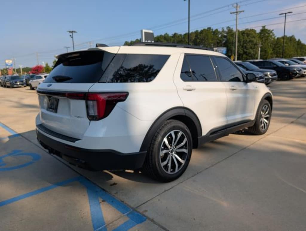 Used 2025 Ford Explorer ST-Line SUV