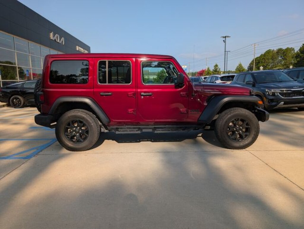 Used 2022 Jeep Wrangler Unlimited Willys SUV