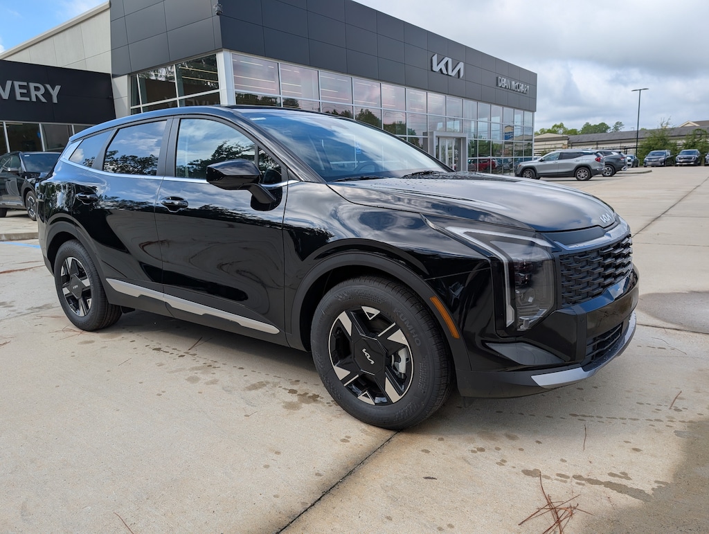 New 2026 Kia Sportage LX SUV
