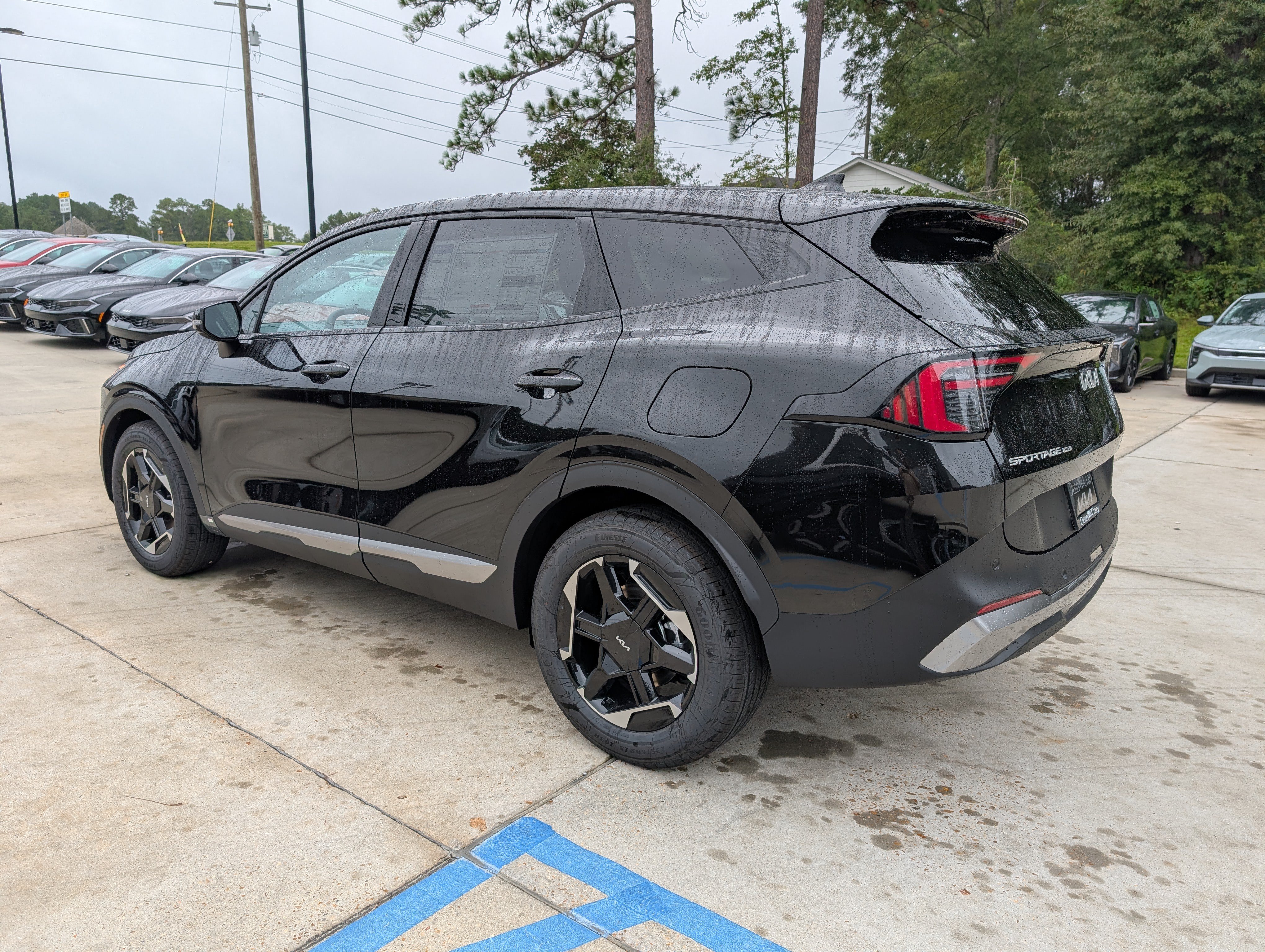 New 2027 Kia Sportage Hybrid S SUV