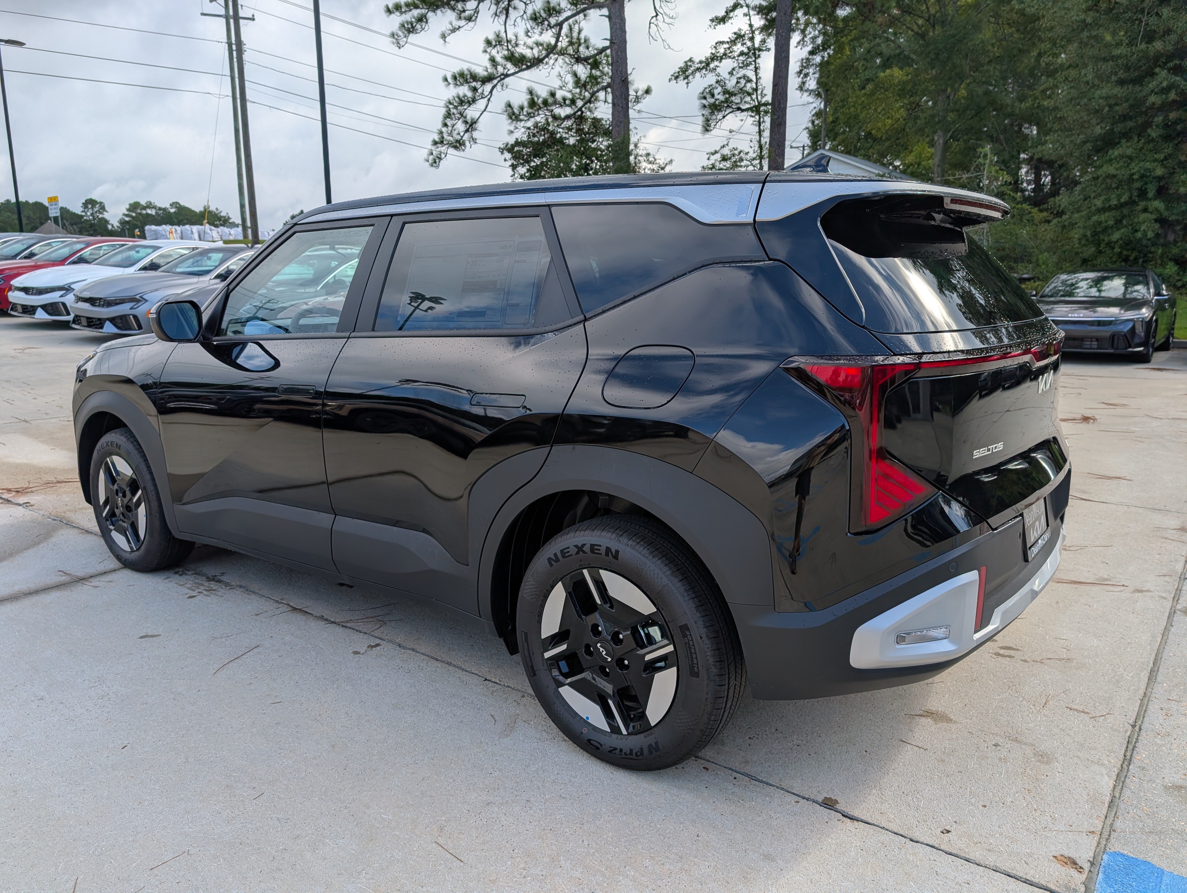 New 2027 Kia Seltos LX SUV