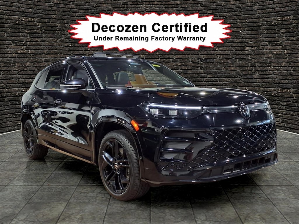 Used 2025 Volkswagen Tiguan SE R-Line Black 4motion AWD SE R-Line Black 4Motion SUV