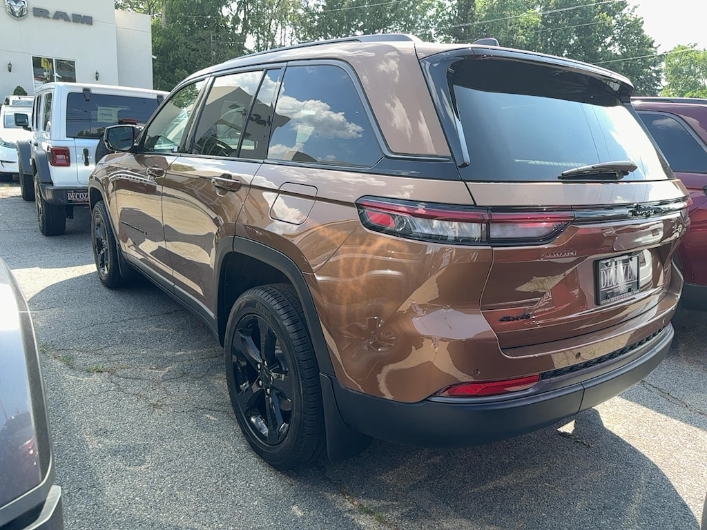 New 2026 Jeep Grand Cherokee LIMITED 4X4 Sport Utility