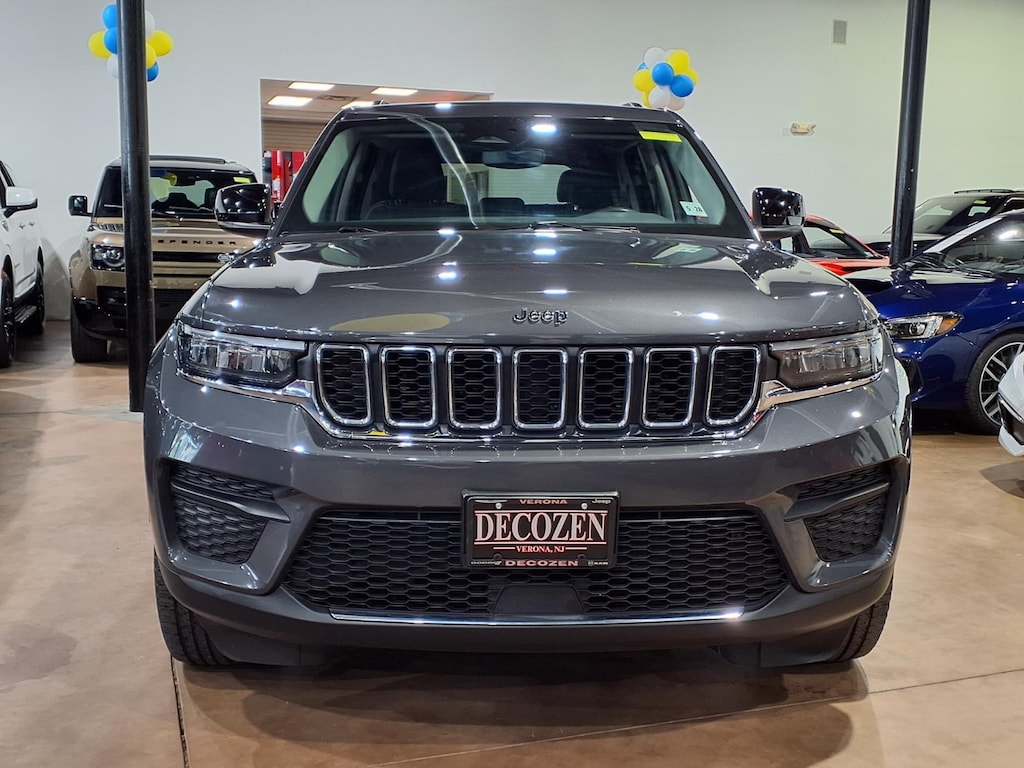 Used 2023 Jeep Grand Cherokee Laredo 4x4 Laredo SUV