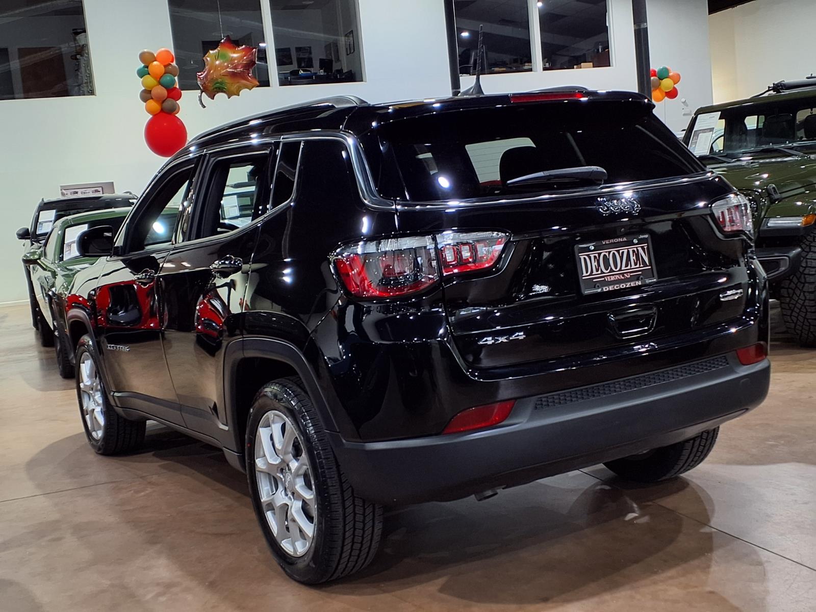 Used 2023 Jeep Compass Latitude Lux 4x4 Latitude Lux SUV