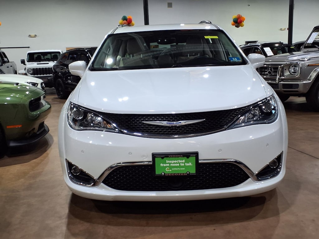 Used 2018 Chrysler Pacifica Touring L Touring L Mini-Van