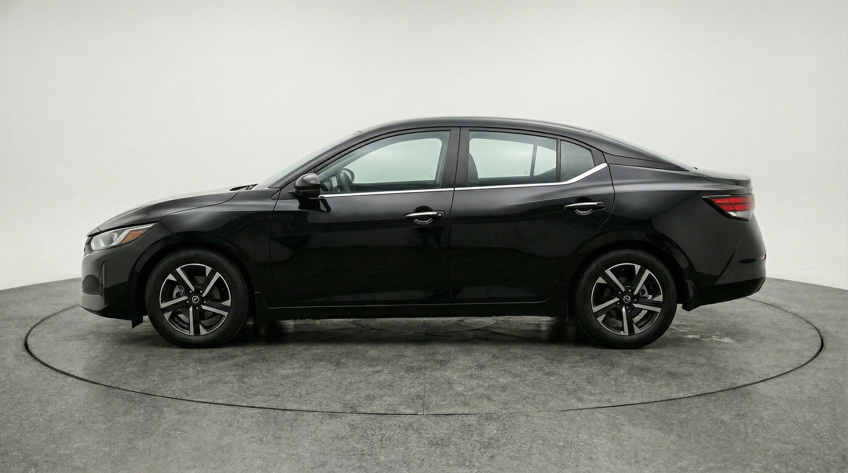 Thumbnail: 2025 Nissan Sentra - 5