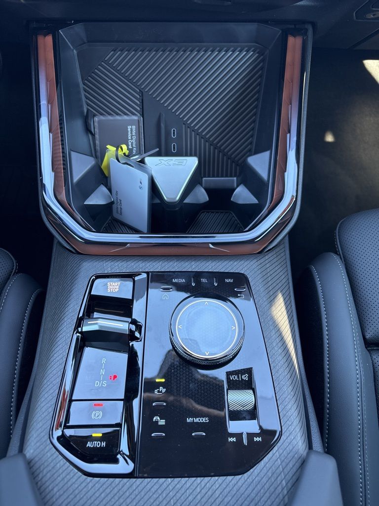 2026 BMW X3 30 - Photo 10