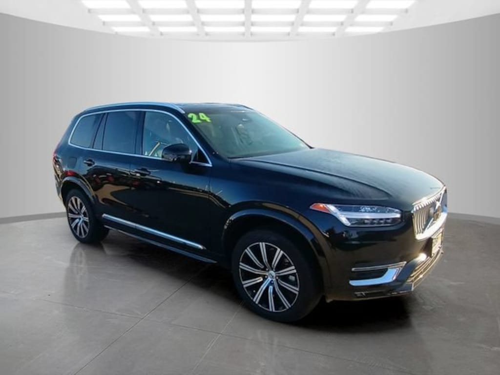 Used 2024 Volvo XC90 Core Bright Theme SUV