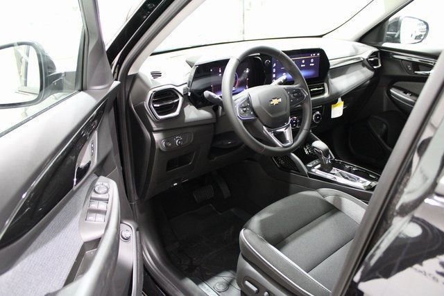 2026 Chevrolet Trailblazer LT - Photo 2
