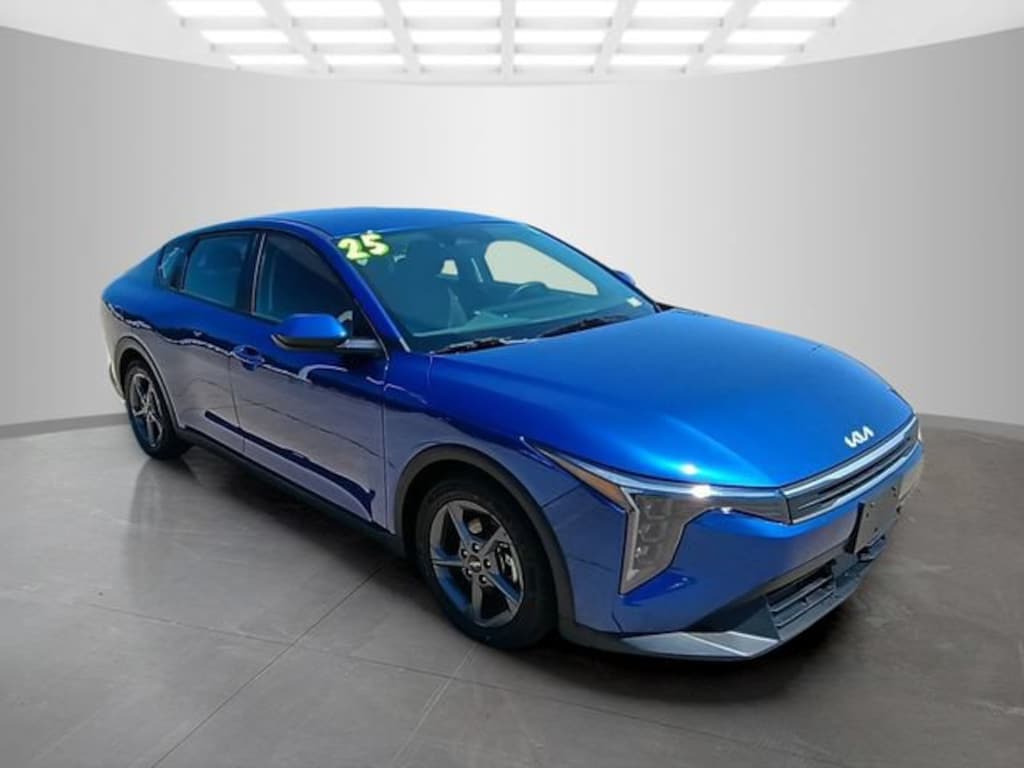 Used 2025 Kia K4 LXS Sedan