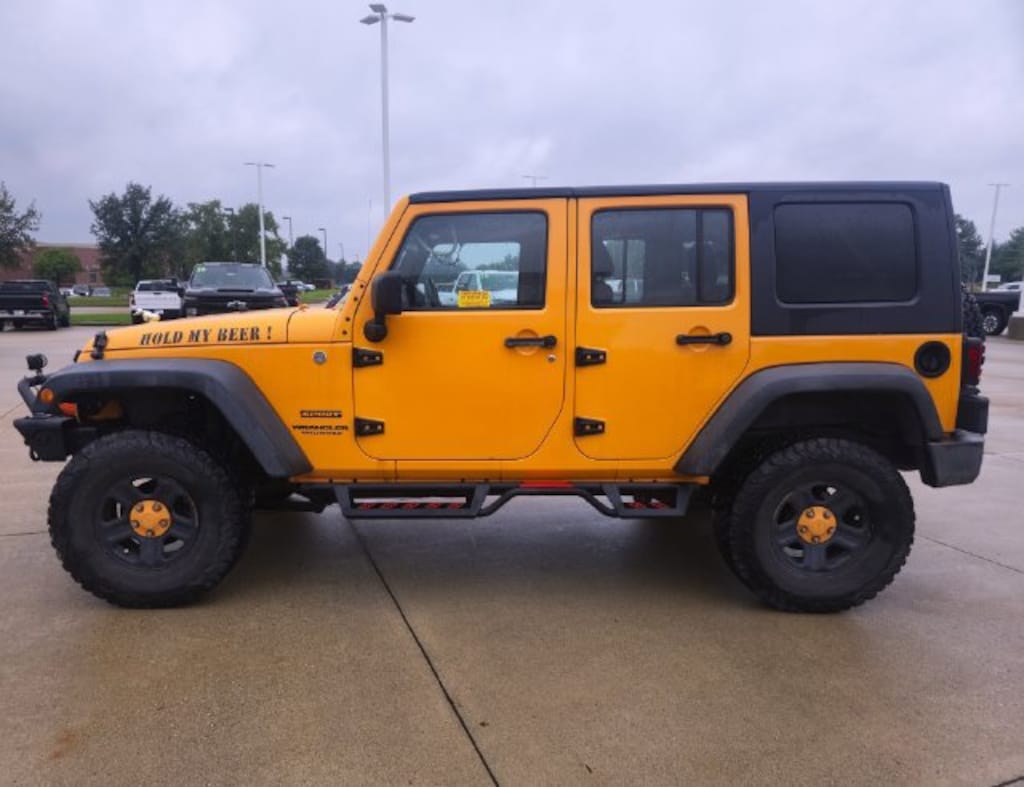 Used 2013 Jeep Wrangler Unlimited Sport SUV