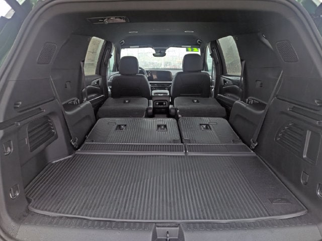 2027 Chevrolet Traverse LT - Photo 8