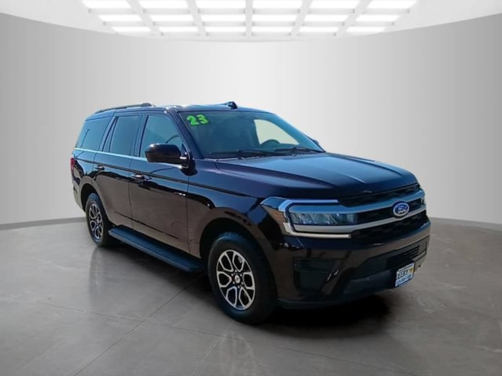 Used 2023 Ford Expedition XLT SUV