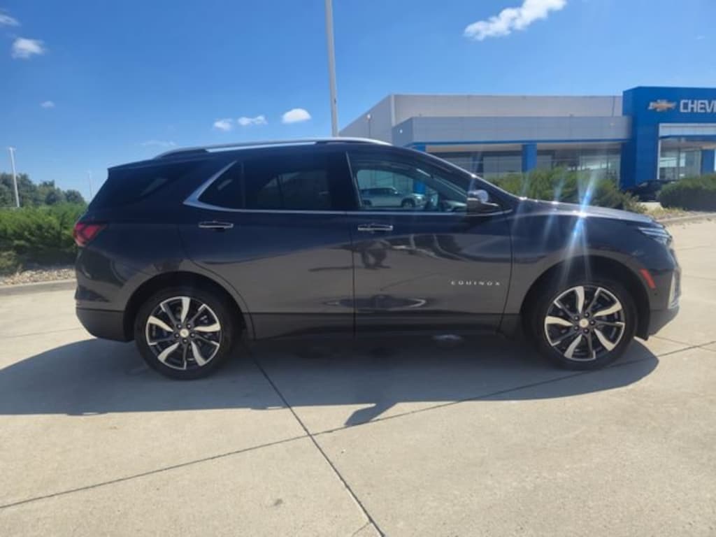 Used 2022 Chevrolet Equinox Premier SUV