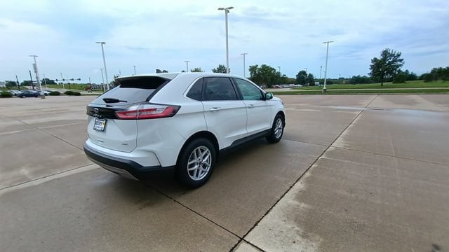 2024 Ford Edge SEL - Photo 16