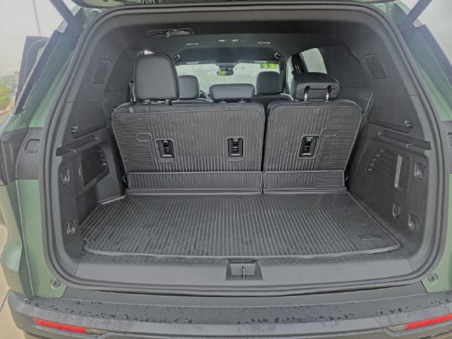 2027 Chevrolet Traverse LT - Photo 7
