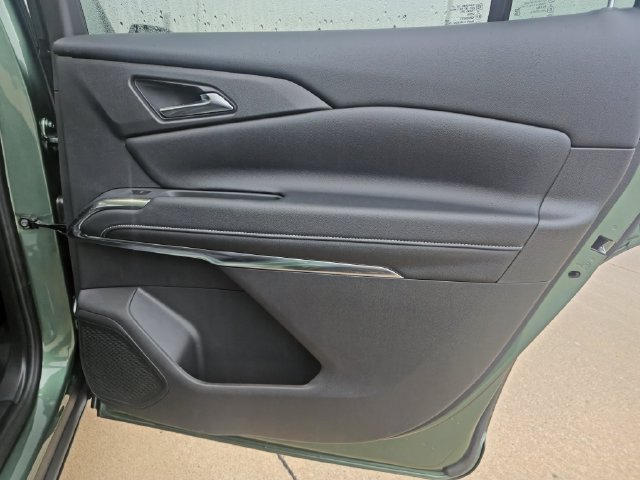 2027 Chevrolet Traverse LT - Photo 34